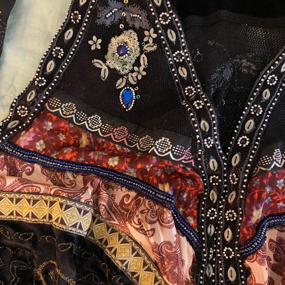 XS Free People beaded velvet and chiffon blouse. New with tags! - Picture 2 of 5